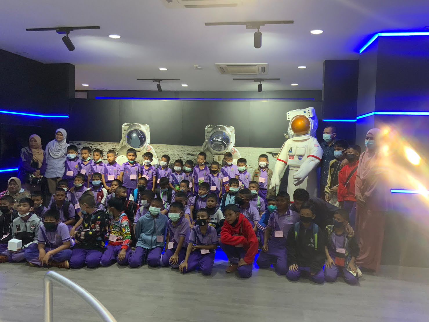 LINE_ALBUM_6122565_๒๒๑๒๐๗_10