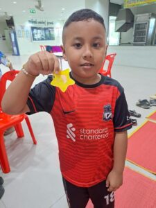 LINE_ALBUM_23268_250228_12