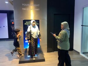 LINE_ALBUM_23268_250228_8