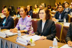 LINE_ALBUM_ประชุม จชต_250410_2