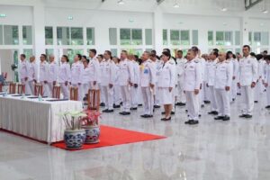 LINE_ALBUM_พิธีลงนามวางพานพุ่ม วันเฉลิมพระชนพรร_250604_2