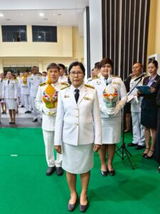 LINE_ALBUM_พิธีลงนามวางพานพุ่ม วันเฉลิมพระชนพรร_250604_5